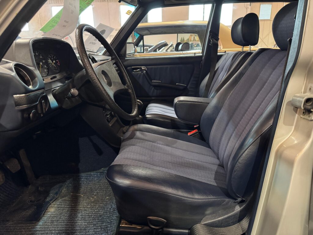 Mercedes 230E 1979